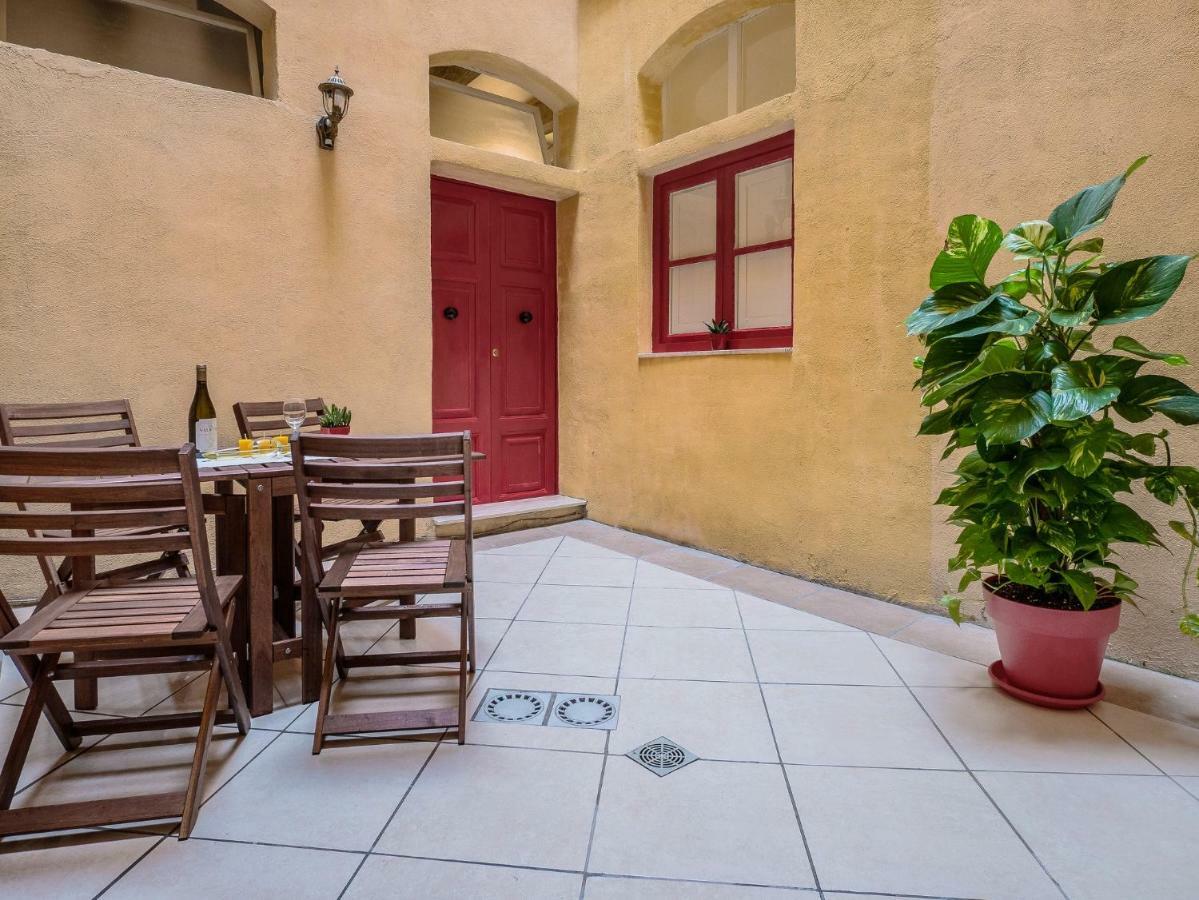 Valletta Main Street Apartment Exterior photo