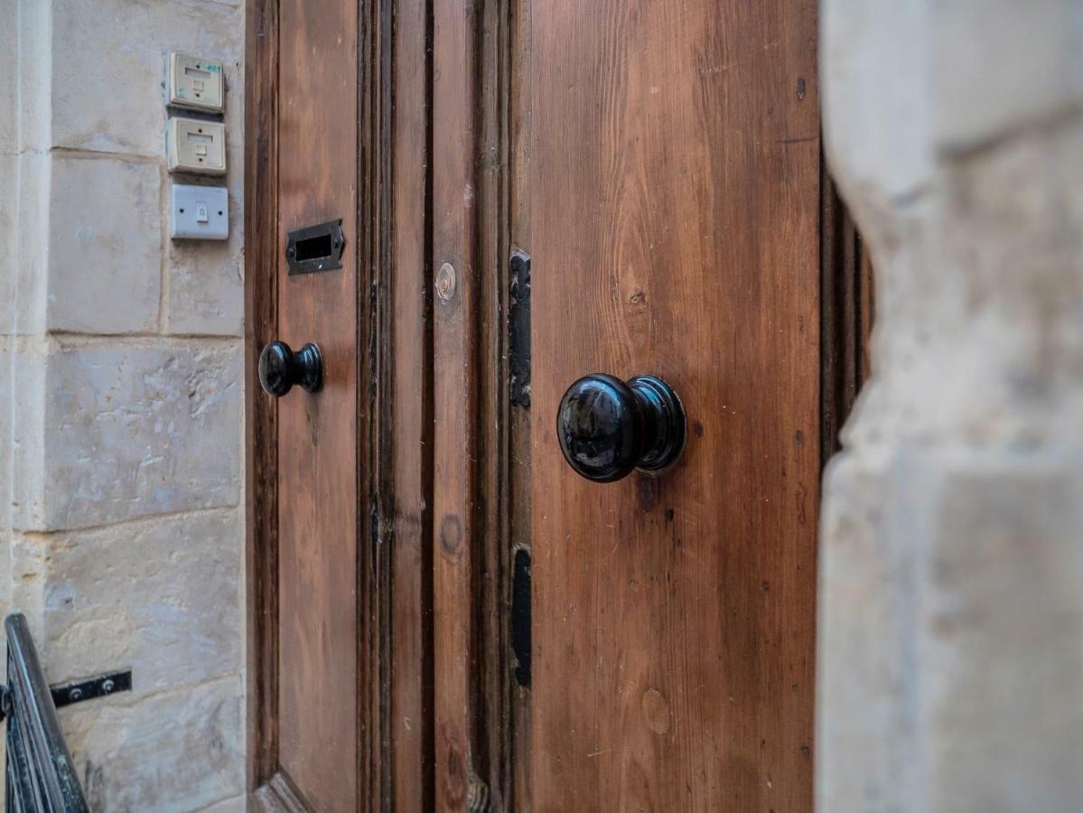 Valletta Main Street Apartment Exterior photo