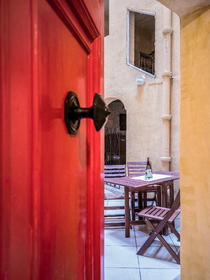 Valletta Main Street Apartment Exterior photo