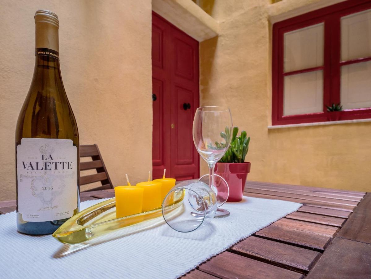 Valletta Main Street Apartment Exterior photo