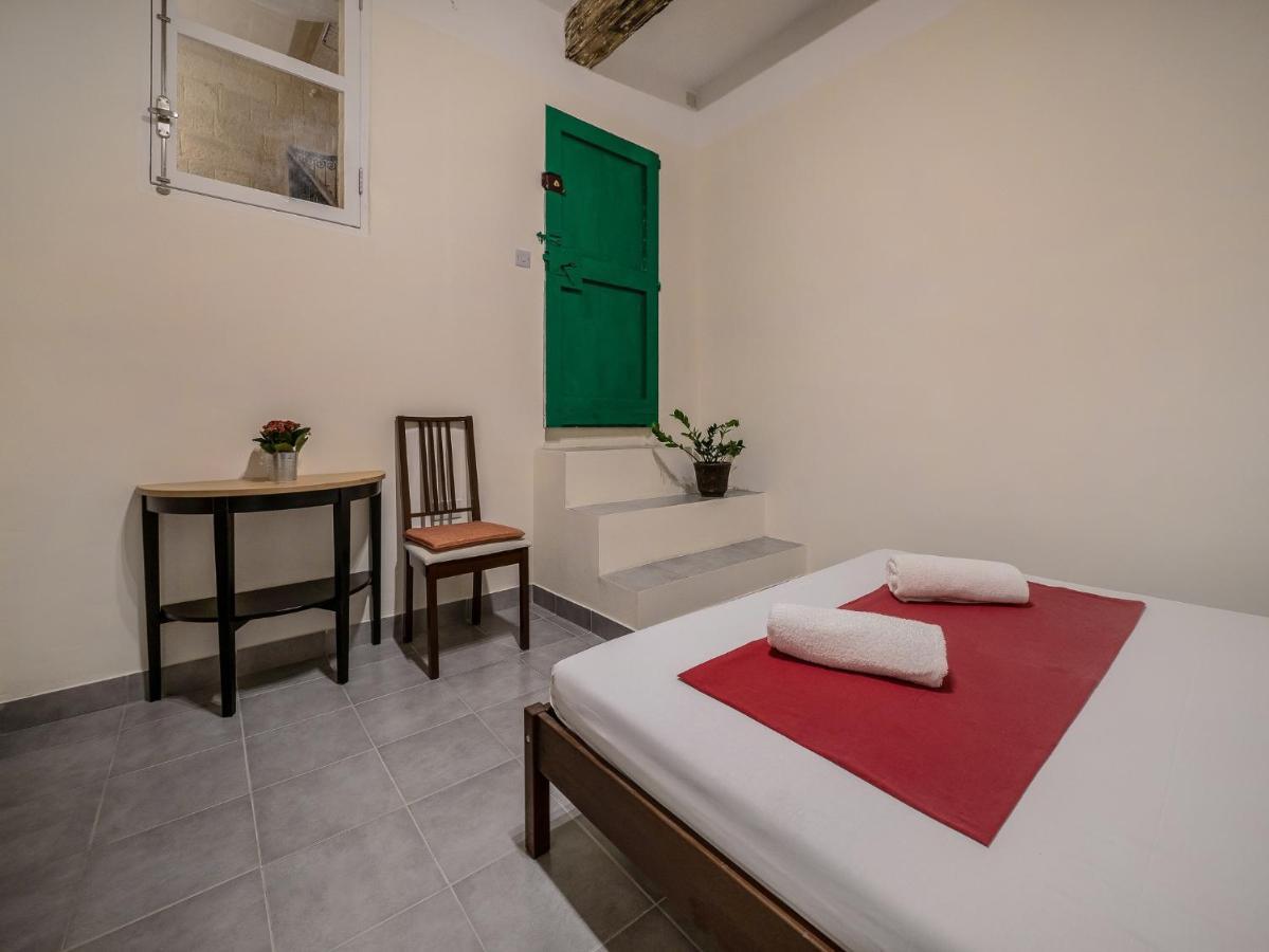 Valletta Main Street Apartment Exterior photo